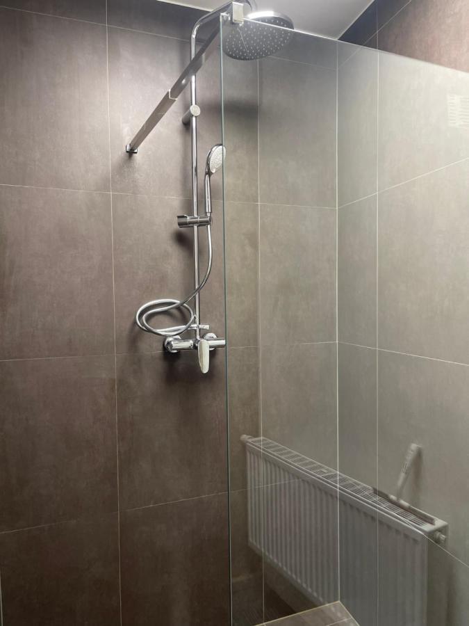 Ruime Luxe Kamer In Centrum Brugge Met Badkamer! Exterior photo